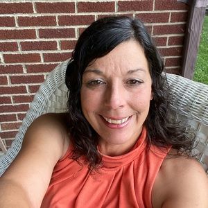 Meet your Posher, Melisa